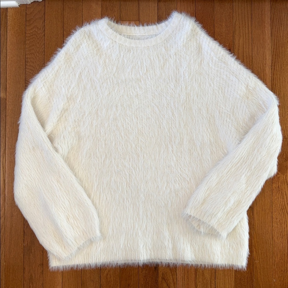 Cotton On White Fuzzy Eyelash Knit Crewneck Sweater Size Large Cozy Soft - Picture 2 of 7